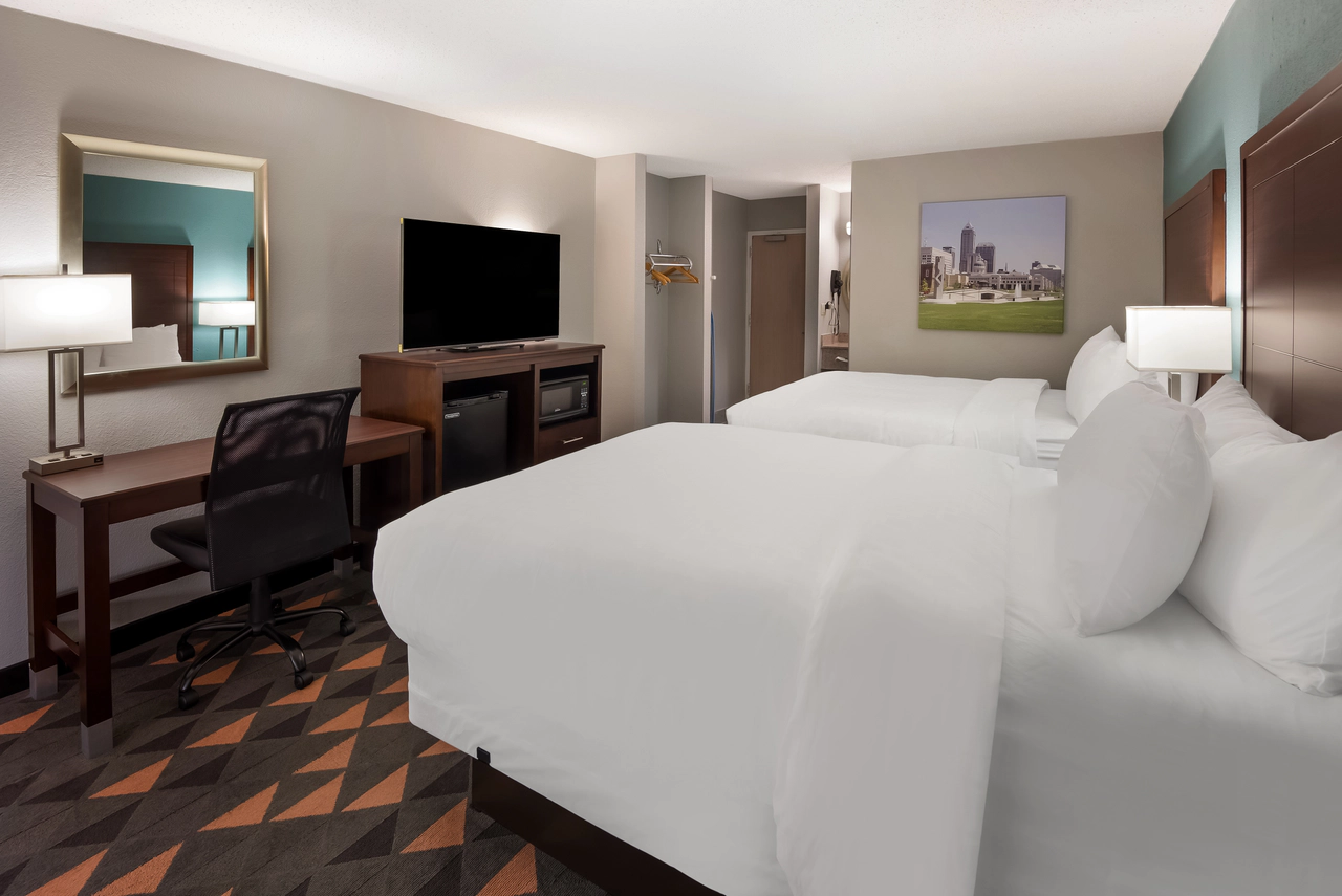 2 Queen Beds