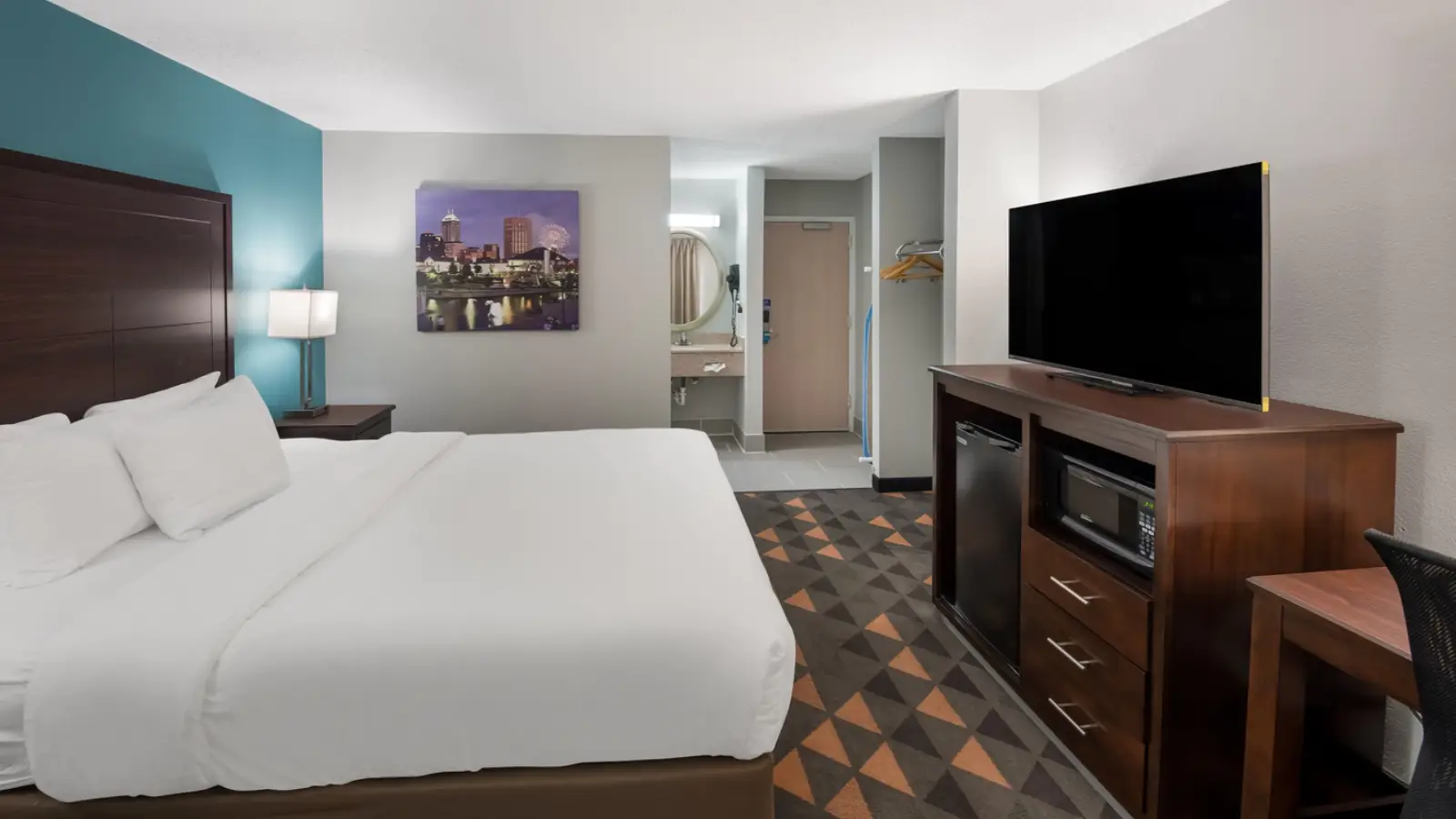 Accommodating Standard King Room